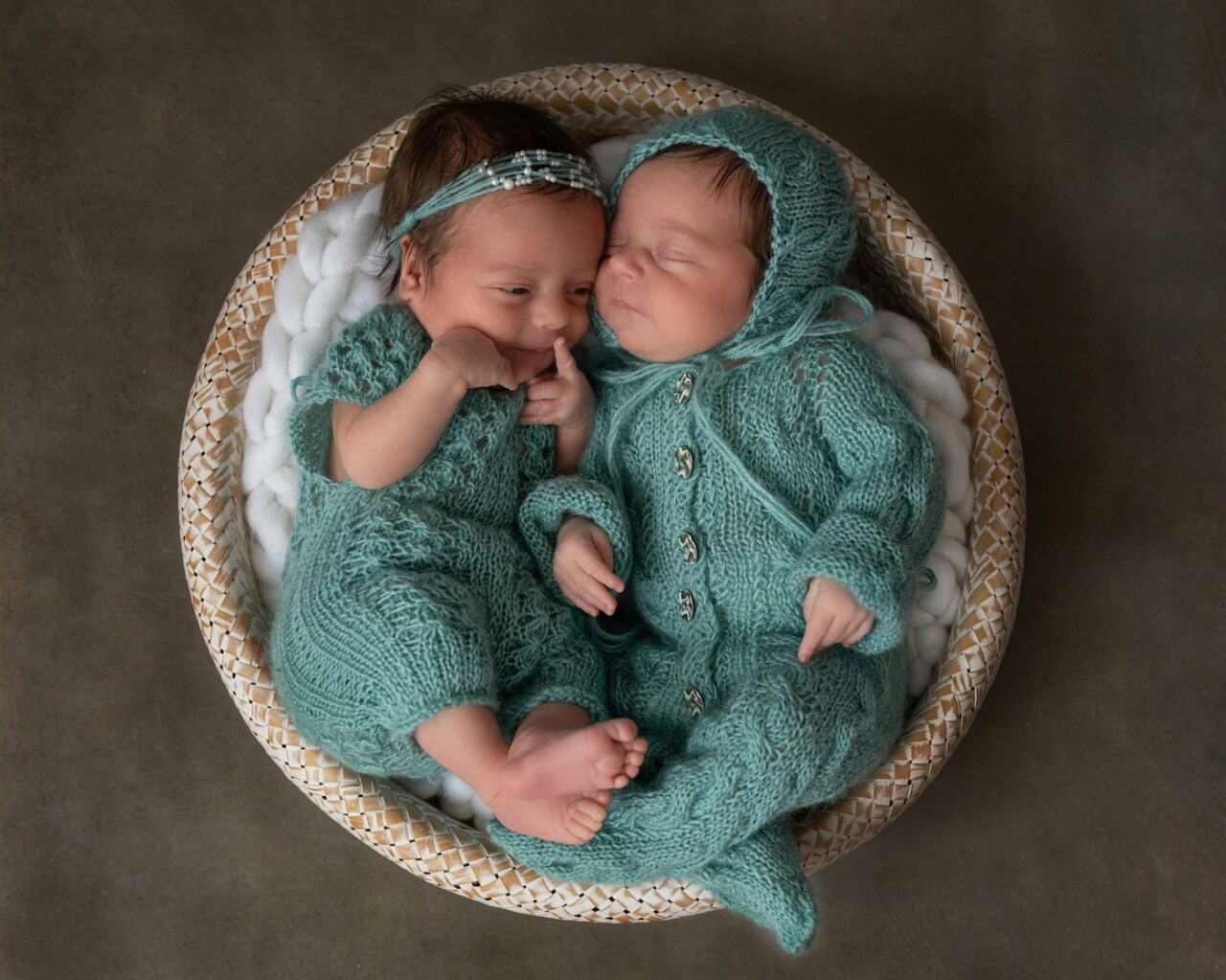 Tweeling kraamtijd   foto liviu boldis unsplash